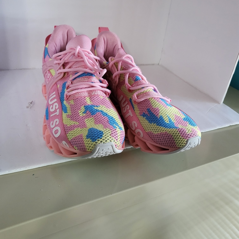 Sneaker